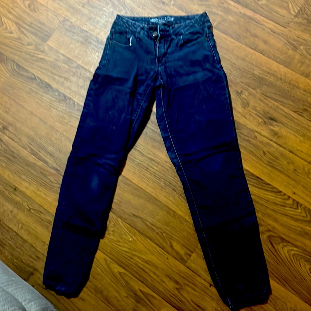 Old Navy Rockstar Jeans. Size 4. Fair condition.